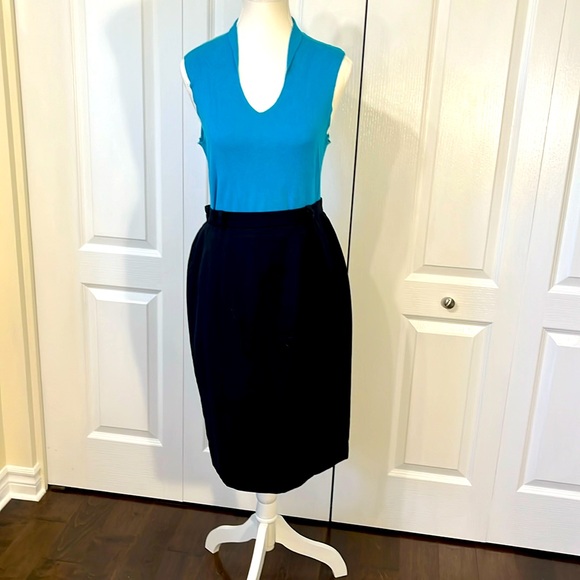 Wool lined navy skirt - Picture 1 of 9